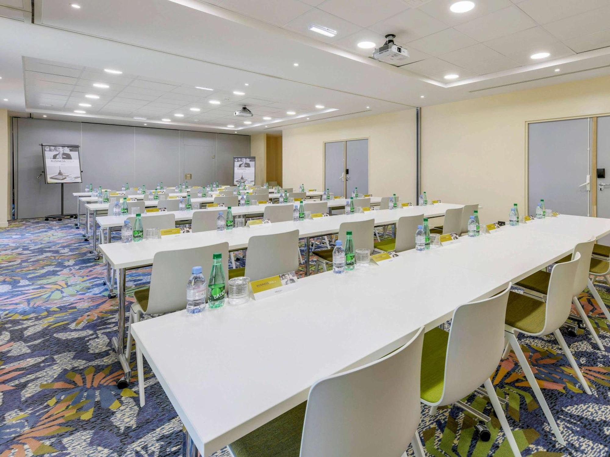 Mercure Paris Orly Airport Exterior photo