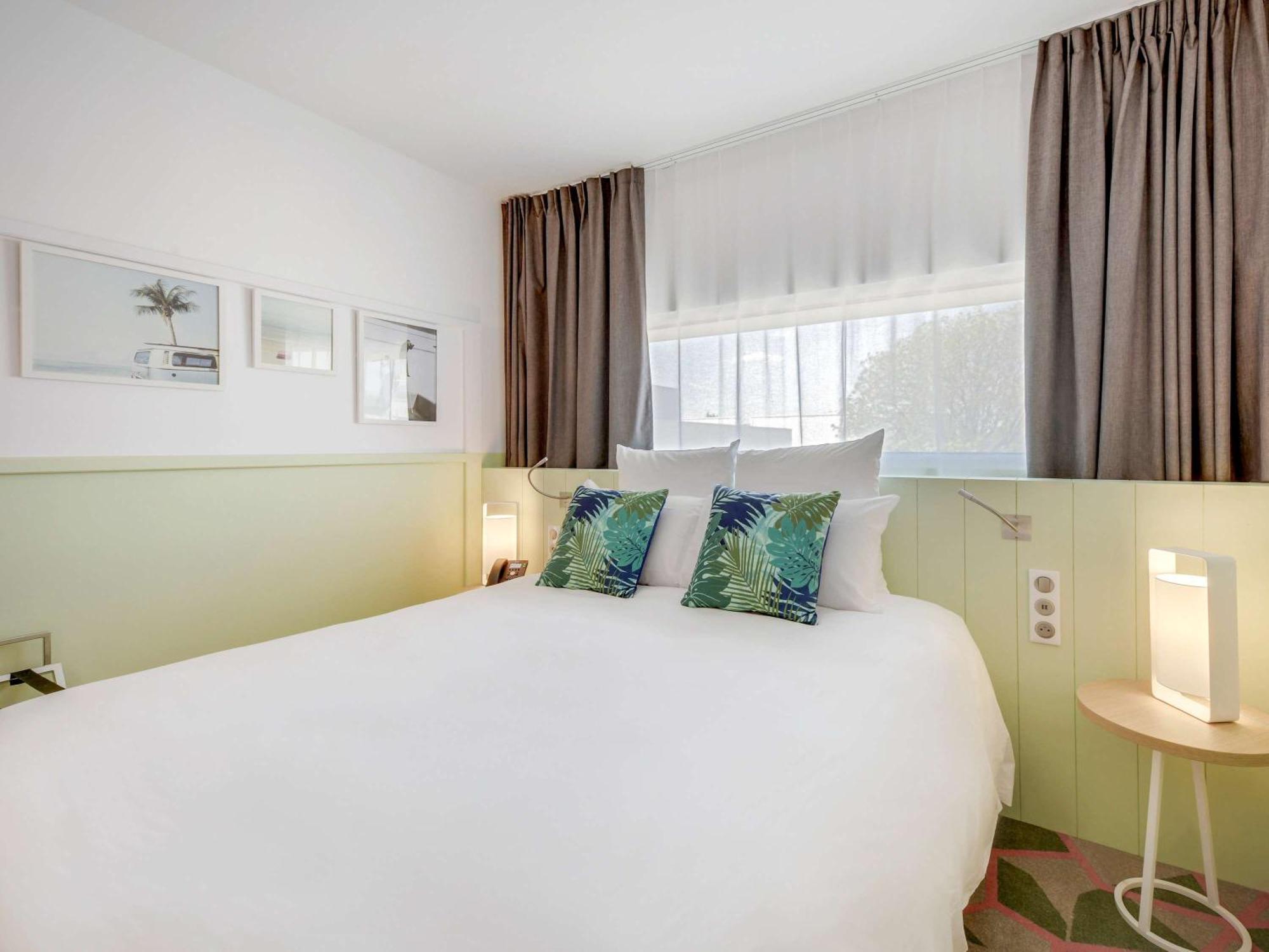 Mercure Paris Orly Airport Exterior photo